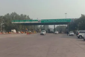 ...तो टोल देकर गुजरेंगी रामभक्तों की सवारियां, अहमदपुर टोल प्लाजा पर टैक्स में छूट होने का अभी तक नहीं आया आदेश