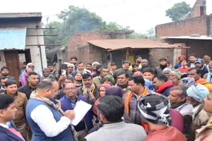 रायबरेली: उद्यान मंत्री ने बच्चों के साथ किया नवीन संपर्क मार्ग का शिलान्यास, जनता की सुनीं समस्याएं