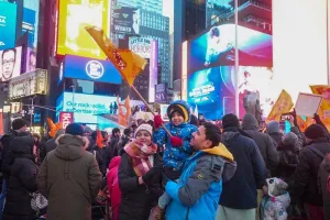 US : देशभर के मंदिरों और संस्थाओं ने राम मंदिर में प्राण प्रतिष्ठा समारोह का उत्सव मनाया 