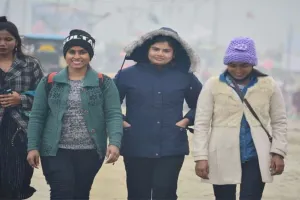 प्रयागराज: सूर्यदेव जिले में नहीं दे रहे दर्शन, गलन से लोग हुए बेजार, न्यूनतम पारा 9 डिग्री पर पहुंचा 