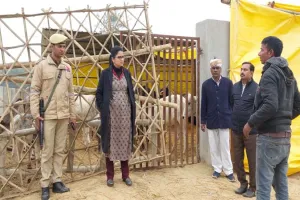 मवेशियों को चारा देते समय बनाएं वीडियो, गौ आश्रय स्थल पर तैनात कर्मियों को समय से मिले मानदेय: डीएम