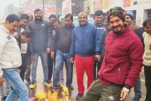 Unnao News: प्रभु श्रीराम पर विवादित बयान देने पर एनसीपी नेता का फुंका पुतला, केंद्र सरकार से कार्रवाई की मांग की