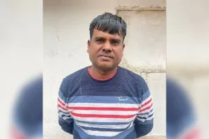 Kanpur News:  खुद को बताया सीबीआई अफसर, बनाया युवती को निशाना, मेट्रो में नौकरी के बहाने ठगे इतने रूपये...