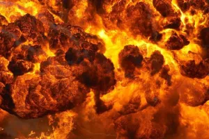 उत्तर ईरान में कारखाने में विस्फोट, 53 लोग घायल 