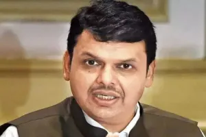 विधायकों की अयोग्यता मामले में फैसले का शिवसेना-भाजपा सरकार पर नहीं पड़ेगा असर: फडणवीस 