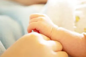 यहां चल रही बच्चा पैदा करने की फैक्ट्री, कम उम्र में लड़कियों को जबरन किया जाता है प्रेग्नेंट, सच्चाई उड़ा देगी होश! 