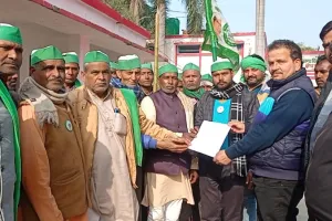 बहराइच: विभिन्न समस्याओं को लेकर किसानों ने किया प्रदर्शन