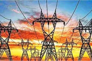 पीलीभीत: मोदी की तैयारियों के बीच गर्मी में तिलमिलाए 10 हजार उपभोक्ता, आठ घंटे गुल रही बिजली