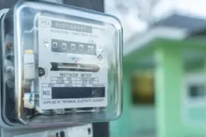 बरेली: आदेश बेअसर, बिजली अफसर और कर्मचारियों के घरों पर नहीं लगाए मीटर