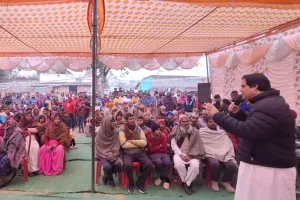 पीलीभीत: पंडित नेहरू का किस्सा सुनाकर सांसद वरुण ने आजादी से जुड़ी कही बड़ी बात, शिक्षा-स्वास्थ्य के स्तर को लेकर भी साधा निशाना