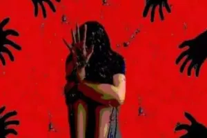 नोएडा में बंदूक की नोक पर युवती से गैंगरेप, वीडियो बनाकर पीड़िता को धमकाया, तीन आरोपी गिरफ्तार और दो फरार