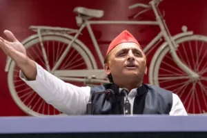 लखनऊ: स्वामी विवेकानंद की जयंती पर बोले अखिलेश यादव- बीजेपी ने जो रास्ता अपनाया वो समाज बांटने का है