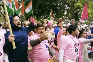 Run For Old pension scheme : मोदी, योगी, राहुल, मायावती और अखिलेश लेते OPS, तो कर्मचारियों को भी चाहिए पुरानी पेंशन