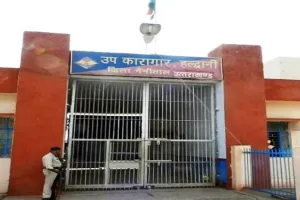 हल्द्वानी: दंगाइयों से मिलने पर पाबंदी, खाना भी खुले में खाने की इजाजत नहीं