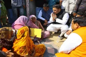 Kasganj Accident: पंचतत्व में विलीन हुए कासगंज हादसे के मृतक, गांवों में पसरा मातम, मंत्री संदीप सिंह ने की ये अपील