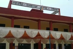 गोंडा: अधिवक्ताओं के विरोध पर हटाए गए मनकापुर के एसडीएम व तहसीलदार, जानें पूरा मामला