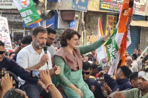 मुरादाबाद: न्याय यात्रा के दौरान राहुल गांधी ने लेफ्ट राइट देखा और युवक की काटी जेब, हजारों की भीड़ में डंडा भी दिखाया