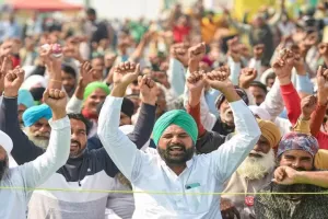 रुद्रपुर: किसानों की हुंकार पर सहमी पुलिस, मंडी को बनाया छावनी