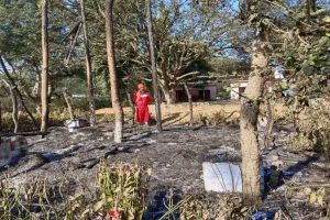 बहराइच: महंत के आश्रम में अज्ञात कारणों से लगी आग, कुटिया जलकर हुई राख