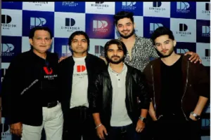 DIMENSION MUSIC  का दर्शकों के लिए उपहार, सलमान अली और अल्तमश फरीदी ने गाया गाना