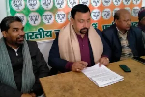 Farrukhabad: BJP सांसद मुकेश राजपूत बोले- योगी मोदी की सरकार में राम नाम का जयकारा लगाने वाले को धमकाने वालों पर होगी कार्रवाई