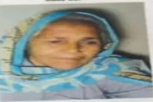 बहराइच: खेत में जा रही वृद्ध महिला को सांड ने सींग से उठाकर पटका, मौत