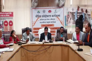 Lucknow: 54 लाख लोगों को अपने सामने दवा खिलाएंगे स्वास्थ्य कार्यकर्ता, 10 फरवरी से शुरू हो रहा फाइलेरिया उन्मूलन अभियान