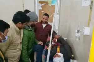बहराइच में बदमाशों के हौसले बुलंद!, आभूषण व्यवसाई से चाकू मारकर की लूटपाट, किया लहुलुहान, केस दर्ज