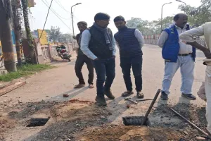 प्रयागराज: 50 साल पुराने रेलवे ओवरब्रिज पर चलने वाला है बुलडोजर, विशेषज्ञ बोले- अब नहीं हो सकती इसकी मरम्मत!