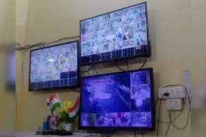 बदायूं: लखनऊ से हुई मॉनिटरिंग, अनुपस्थित चिकित्सकों को लगी फटकार, कैमरों के माध्यम से रखी जा रही नजर