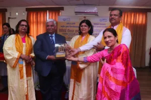 बरेली कॉलेज इग्नू सेंटर के समन्वयक प्रोफेसर कमल कुमार सक्सेना को किया गया सम्मानित 