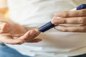 Kanpur: आरामदायक जीवनशैली व बिगड़े खानपान से हो रहा डायबिटीज; इन तरीकों को अपनाकर शुगर होगा कंट्रोल... पढ़ें