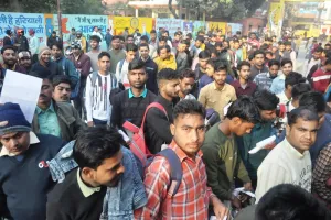 Moradabad News : यूपी पुलिस परीक्षा में यात्रियों की भीड़ देख इंतजाम करने में जुटा रेल प्रबंधन, चलेंगी 2 स्पेशल ट्रेनें