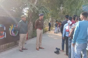 Unnao: दूसरे दिन 1196 परीक्षार्थियों ने छोड़ी यूपी पुलिस भर्ती परीक्षा; डीएम व एसपी ने परीक्षा केंद्रों में जाकर लिया जायजा...