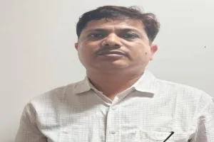 Lucknow breaking news: जीएसटी डिप्टी कमिश्नर धनेंद्र कुमार अरेस्ट, यूपी विजिलेंस टीम ने रिश्वत लेते रंगे हाथ पकड़ा