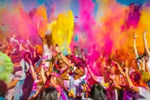 होली और लोकतंत्र का पर्व