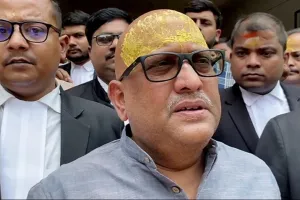 अमेठी और रायबरेली से गांधी परिवार के सदस्य लड़ेंगें चुनाव, UP कांग्रेस ने पारित किया प्रस्ताव 