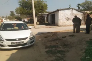 अयोध्या: कुल्हाड़ी से ताबड़तोड़ वार कर पत्नी को उतारा मौत के घाट, पति समेत पूरा परिवार फरार