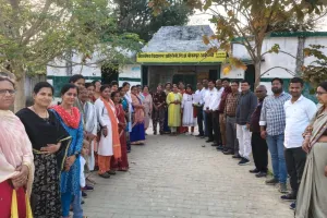 अयोध्या: आगामी सत्र में नामांकन बढ़ाने पर होगा जोर, अभिभावकों को मतदान के लिए किया गया जागरूक