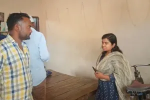 गोंडा: छापेमारी में पकड़ा गया 18 बोरी सरकारी खाद्यान्न, एसडीएम ने पूर्ति निरीक्षक को सौंपी जांच