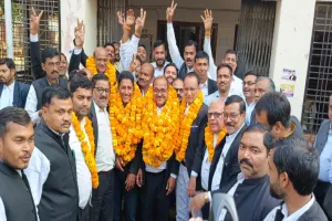 जिला बार एसोसिएशन: बृजेश सिंह अध्यक्ष, राजेश्वर महामंत्री निर्वाचित