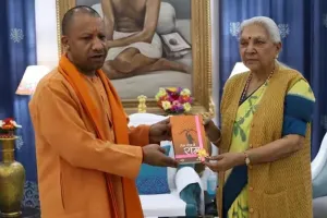 लोकसभा चुनाव से पहले यूपी में हो सकता है मंत्रिमंडल विस्तार, राज्यपाल से मिले सीएम योगी 