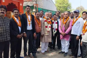 Banda News: अतर्रा अधिवक्ता संघ चुनाव, 13वीं बार अध्यक्ष बन कर अमर सिंह ने रचा इतिहास, राजेंद्र बने महासचिव