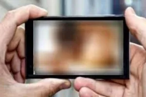 बरेली: छात्रा का अश्लील वीडियो किया वायरल, बना रहे शादी का दबाव 