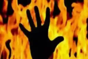 रायबरेली: झोपड़ी में लगी आग, दुधमुंहे बच्चे की जलकर मौत, सात वर्षीय नौनिहाल झुलसा