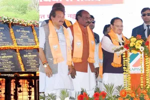 आगरा: 5198 करोड़ की 124 विकास परियोजनाओं का हुआ शुभारंभ, जेपी नड्डा और मुख्यमंत्री योगी ने विपक्ष पर साधा निशाना