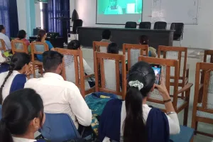 मतदान प्रतिशत बढ़ाने के लिए एक्टिव हुआ लखनऊ जिला प्रशासन, कॉलेजों में हुईं एक्टिविटीज