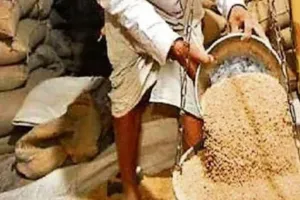 बरेली: ई-वेइंग मशीनों के डर से दुकानें सरेंडर करने लगे कोटेदार, दो ने दिया इस्तीफा