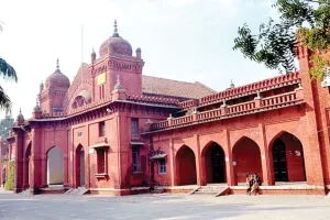 मुख्यमंत्री योगी की सभा से पहले बरेली कॉलेज में नुक्कड़ नाटक का विरोध