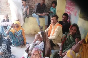 Banda News: सर्वर डाउन होने से उपभोक्ताओं को नहीं मिल पा रहा राशन...बगैर रोजाना बैरंग लौट रहे उपभेक्ता